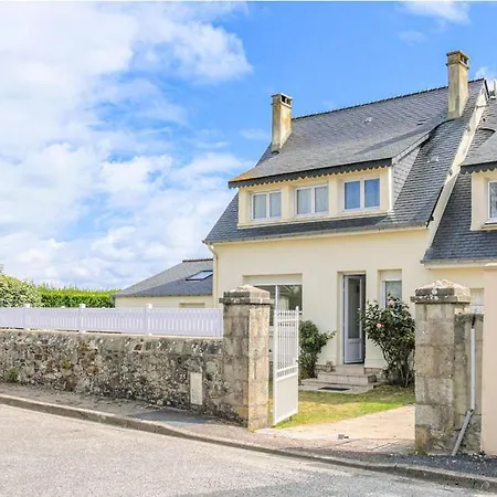 Дом отдыха Maison De Vacances A La Mer Quineville